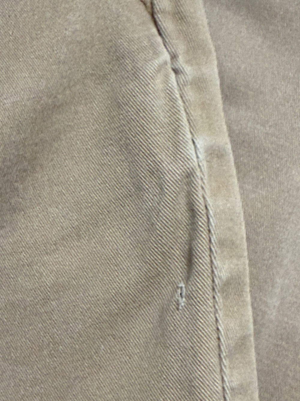 Hollister Men’s Drawstring Chino Shorts in Khaki & Stone - Picture 11 of 16